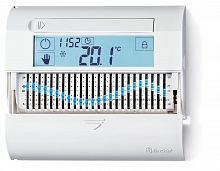 Finder Комнатный цифровой термостат "Touch slide" с суточным таймером; сенсорный экран; питание 3В DС; 1СО 5А; монтаж на стену; цвет белый